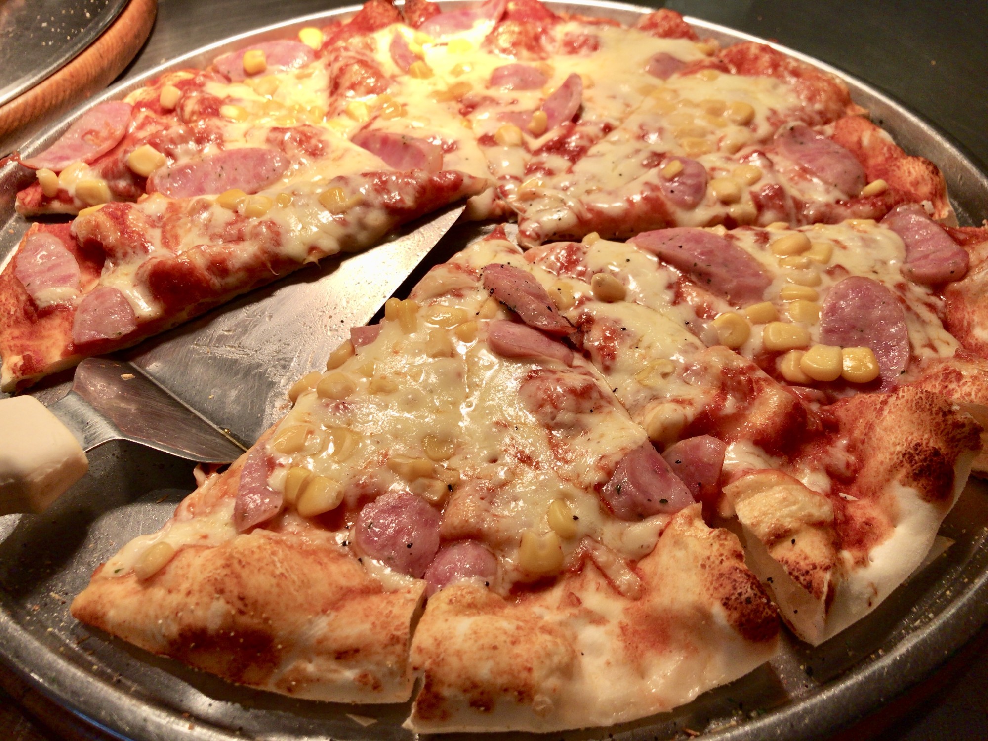 渋谷でピザを食べ放題できる3店舗